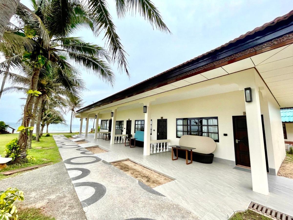 Ban Saithong Beach Resort Bang Saphan Noi Ngoại thất bức ảnh