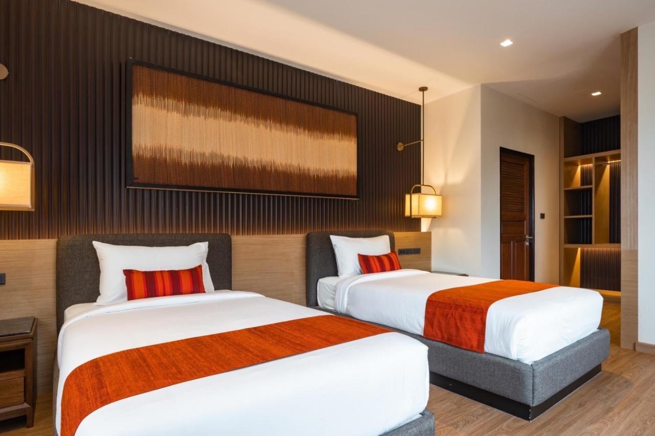 Ban Saithong Beach Resort Bang Saphan Noi Ngoại thất bức ảnh